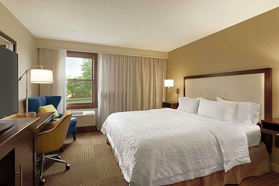 Hampton Inn By Hilton And Suites Springdale