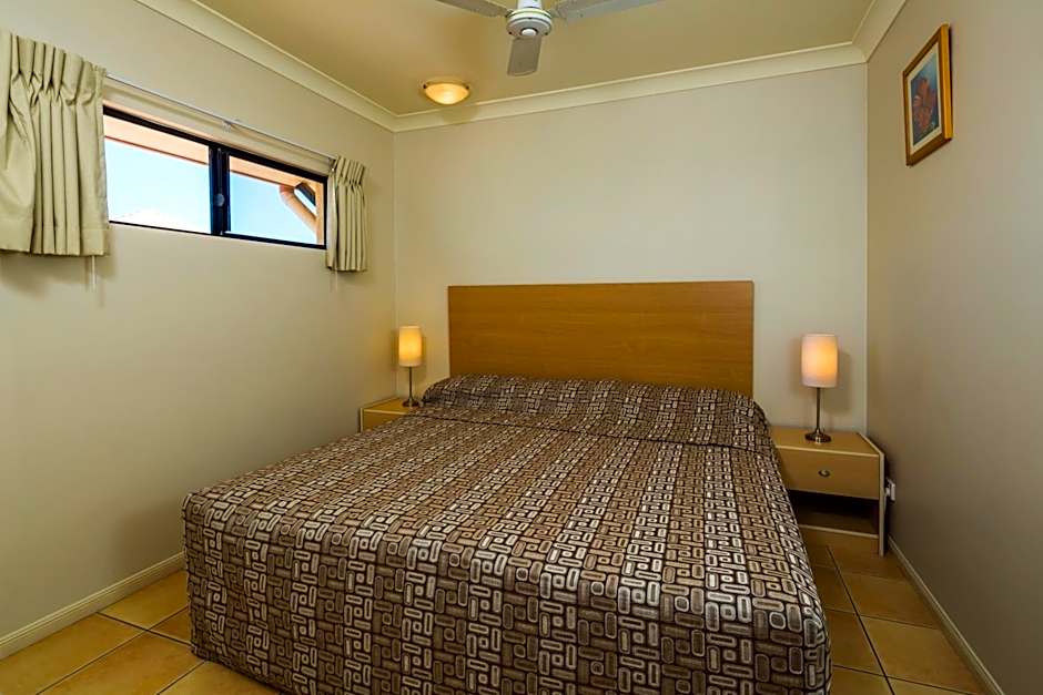 City Plaza Apartments