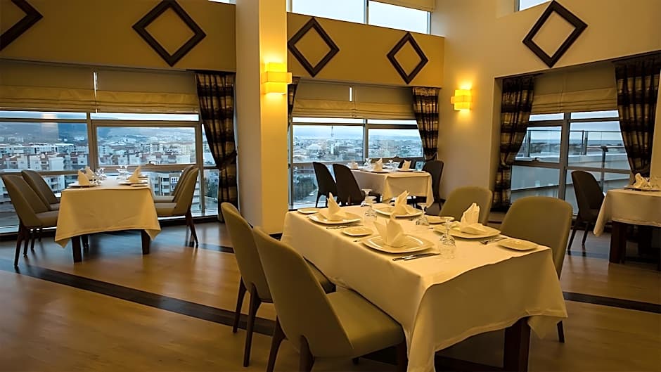 Parion Hotel