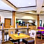 La Quinta Inn & Suites by Wyndham Raleigh Crabtree