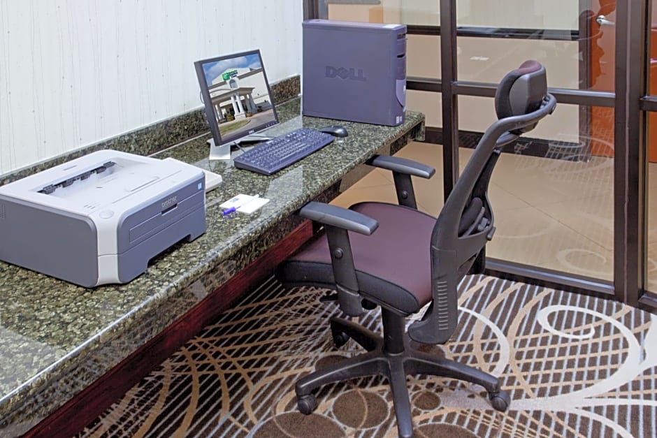 Holiday Inn Express Hotel & Suites College Station By IHG