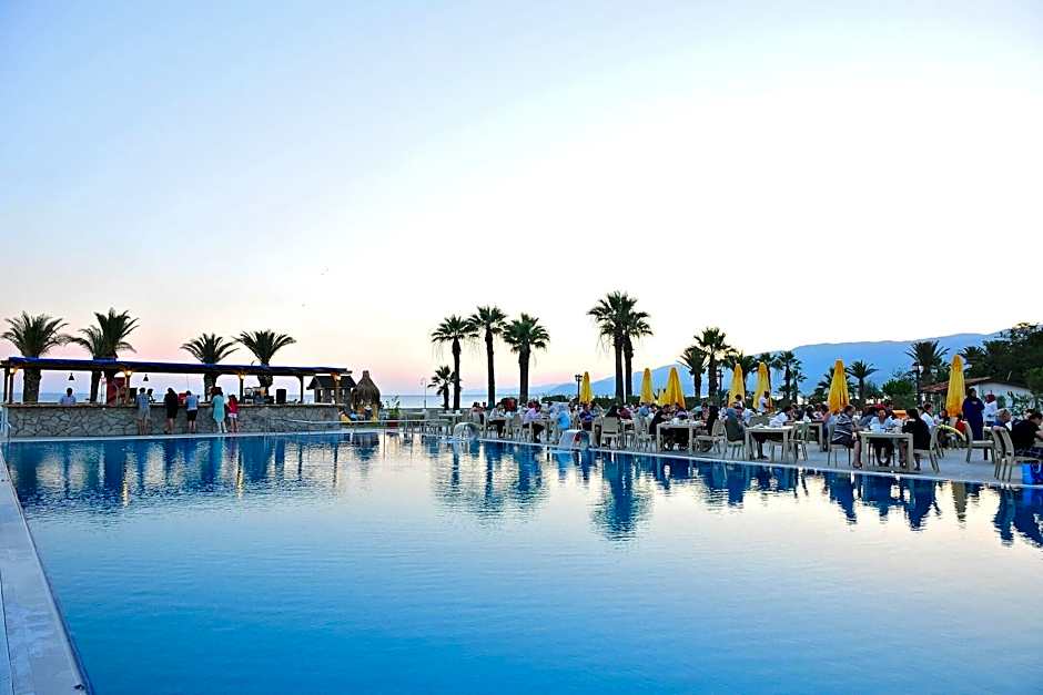 Afytos Akcay Tatil Koyu