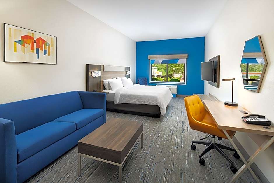 Holiday Inn Express & Suites Bridgeport By IHG