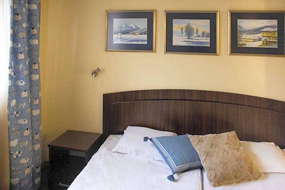 Meteor Family Hotel