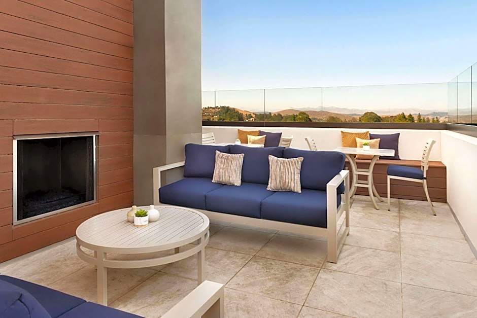 La Quinta Inn & Suites by Wyndham San Luis Obispo Downtown