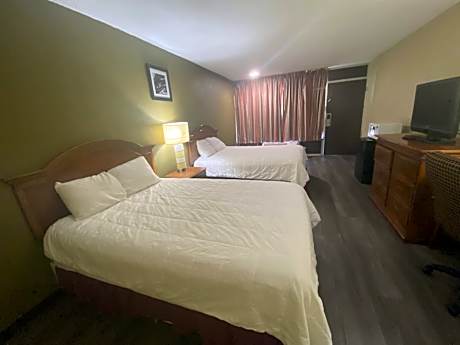 Double Room with Two Double Beds - Smoking
