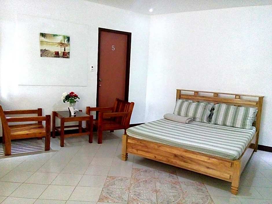 Gazebo Pools and Restaurant