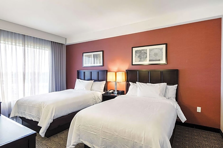 Embassy Suites By Hilton Elizabeth-Newark Airport