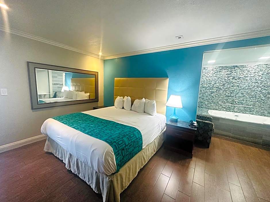 Casa Blanca Hotel & Suites Orange SR-55 Freeway, Near Honda Center, Chapman University, Disneyland