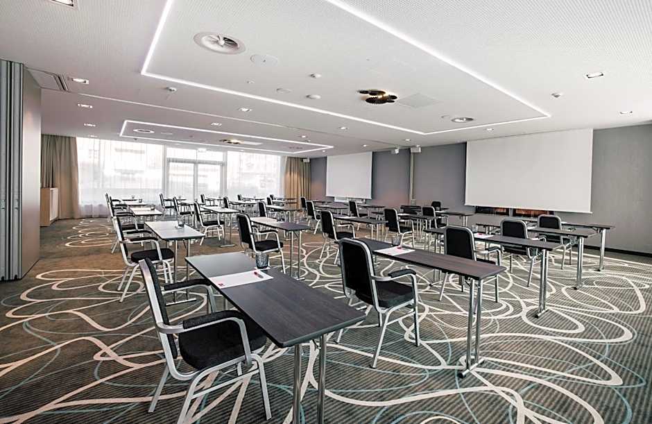 Leonardo Hotel Zurich Airport