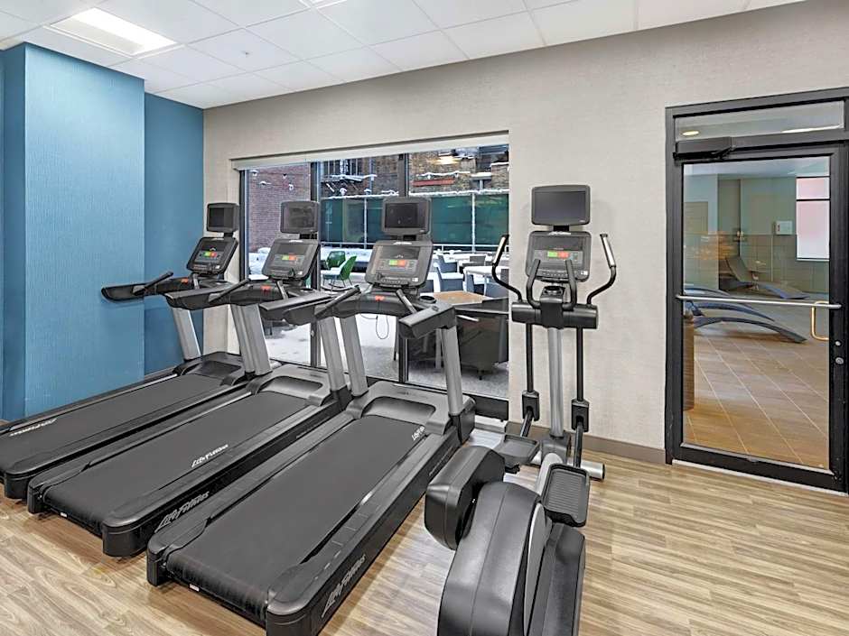 Hampton Inn By Hilton And Suites Downtown Chicago