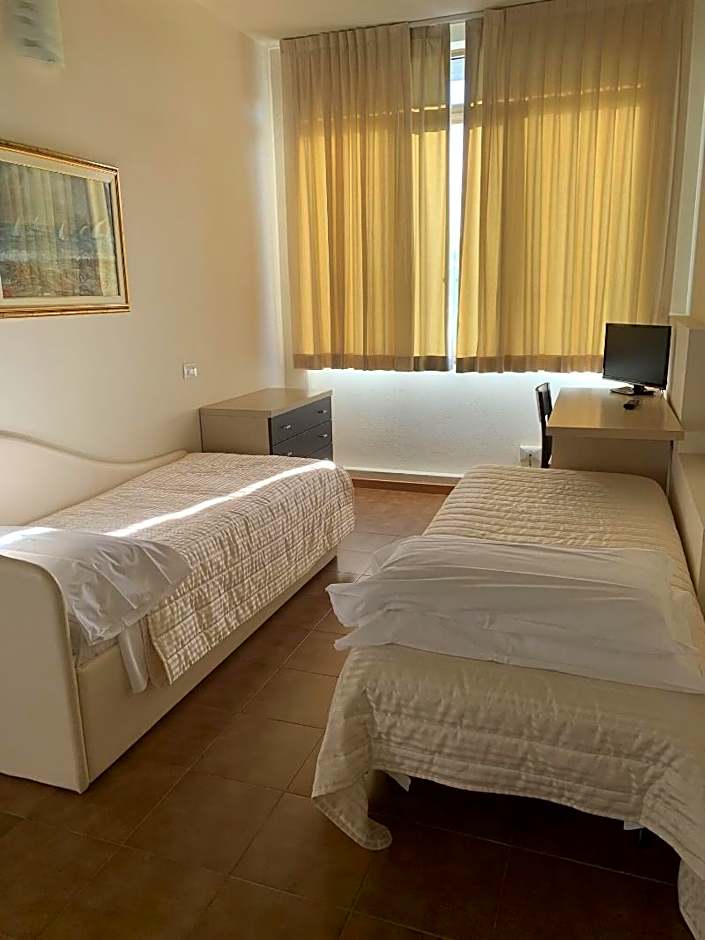 Hotel Deanna Golf