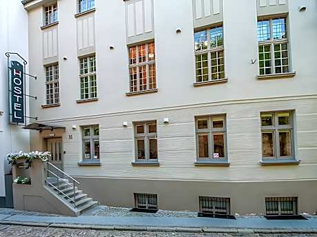 Happy Street Hostel