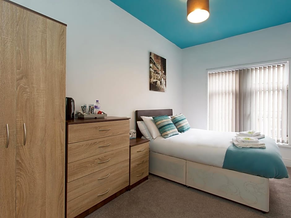 TownHouse @ West Avenue Crewe