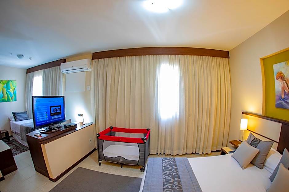 Mondrian Suite Hotel