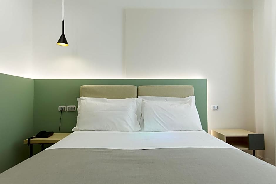 Plana Hotel