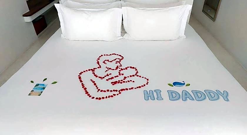 White Whale Beachfront Pool Villa