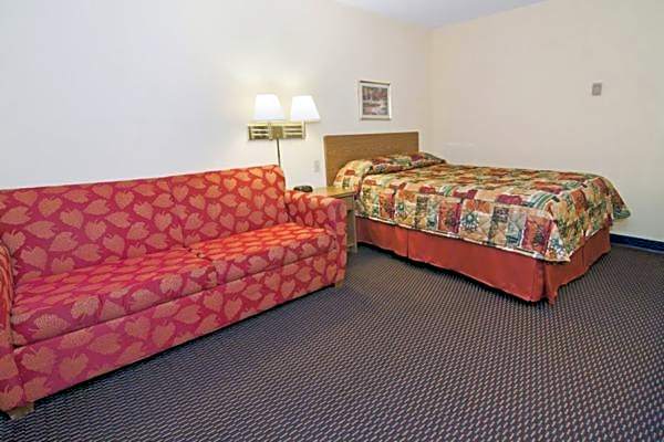 Burnsville Inn & Suites
