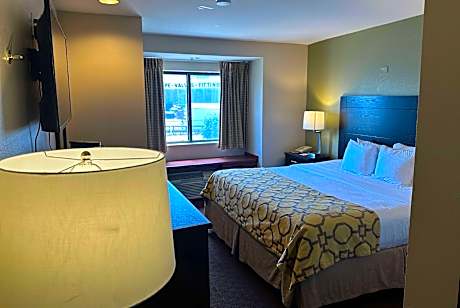 1 King Bed, Mobility Accessible Room, Bathtub w/ Grab Bars, Non-Smoking