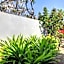 OYO Life 92838 Kost Ibu Surya