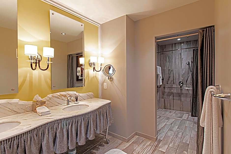 Grand Bohemian Charleston, Autograph Collection