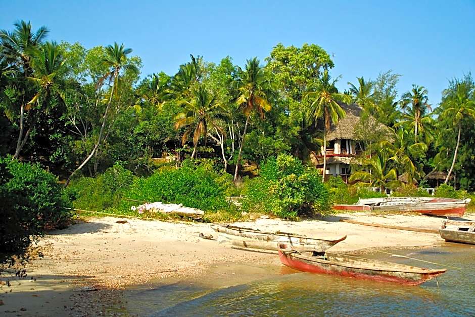 Mangrove Lodge