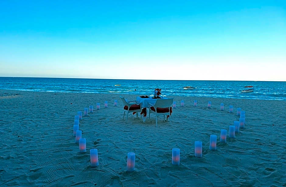 BIANCO AZZURRO Hotel & Restaurant