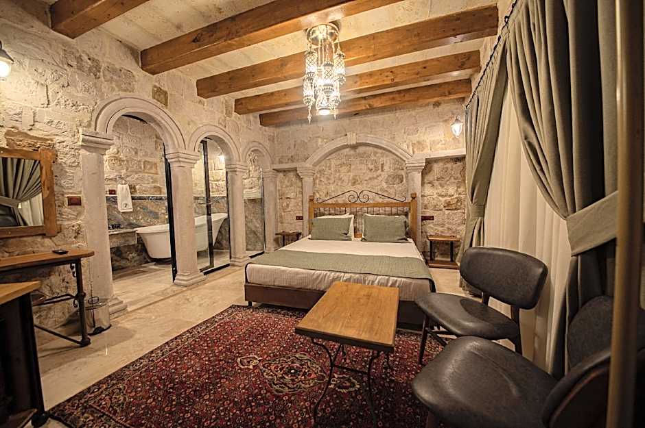 Ares Cave Suites
