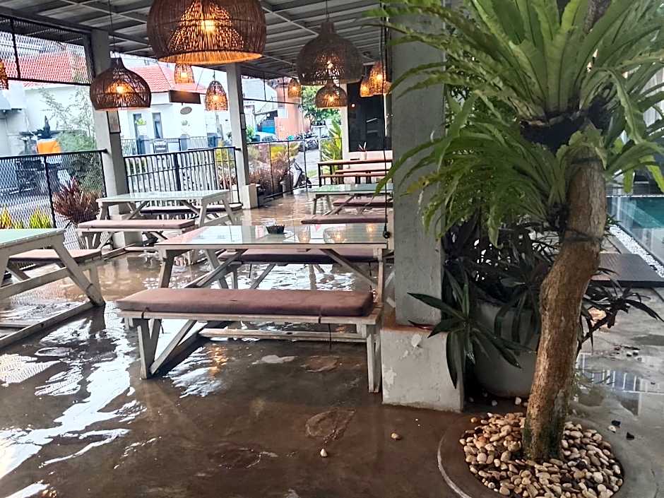 Pom Pom's Bali Apartments