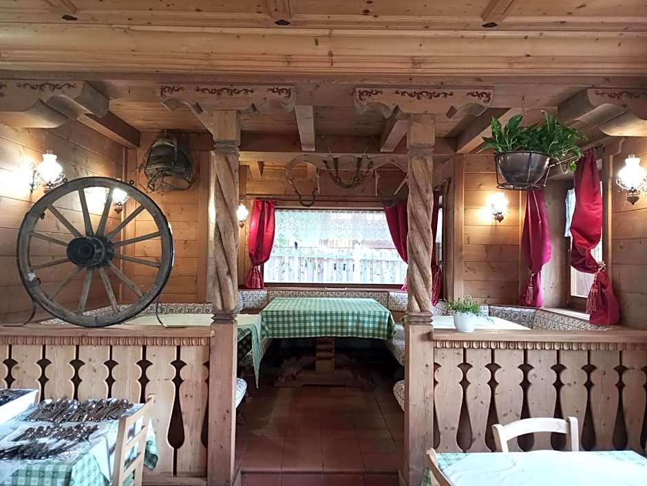 Hotel Griglieria Pizzeria Gnomo Goloso