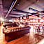 Novel Centre Point Hotel