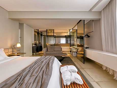 Junior King Suite