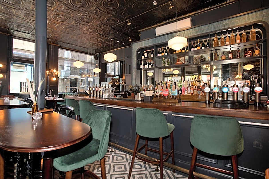 The Clerk & Well Pub and Rooms