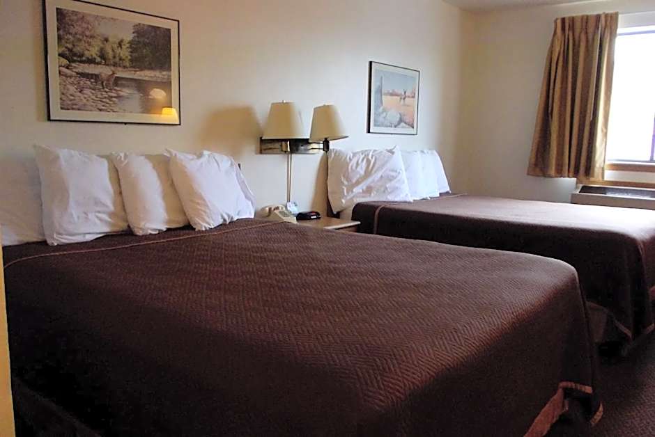 Photo 1 of 4 of 2 Queen Beds