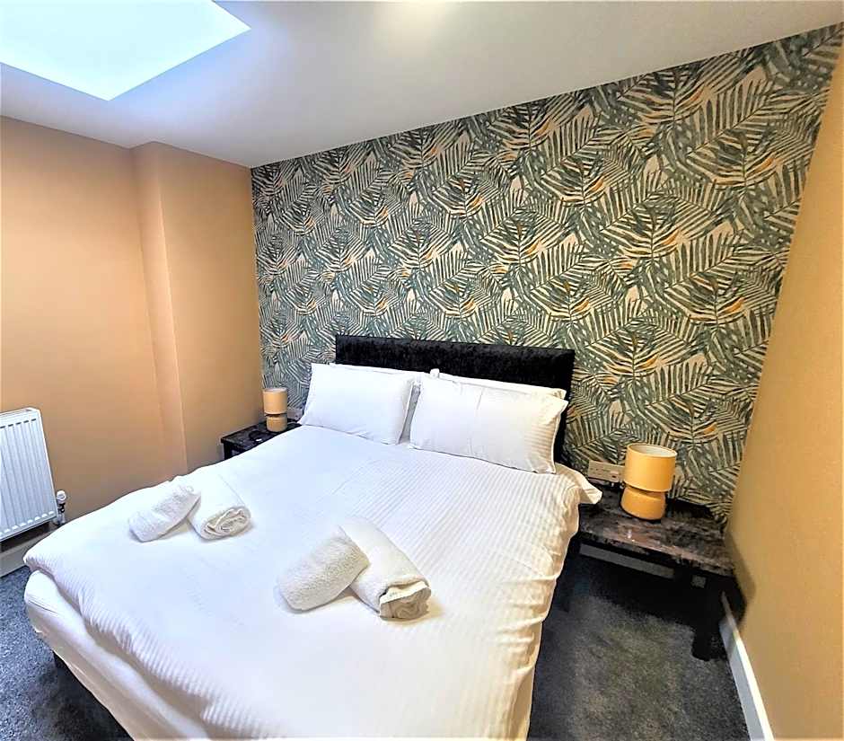 New County Hotel by RoomsBooked