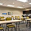 Country Inn & Suites by Radisson, St. Cloud East, MN