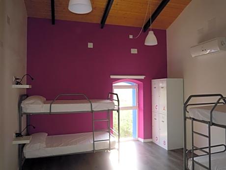 Bed in 6-Bed Mixed Dormitory Room