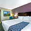 La Quinta Inn & Suites by Wyndham New Cumberland Harrisburg