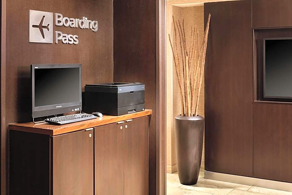 Courtyard by Marriott Indianapolis at the Capitol