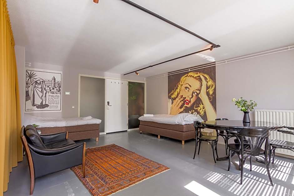 Pink Flamingo Boutique Hostel