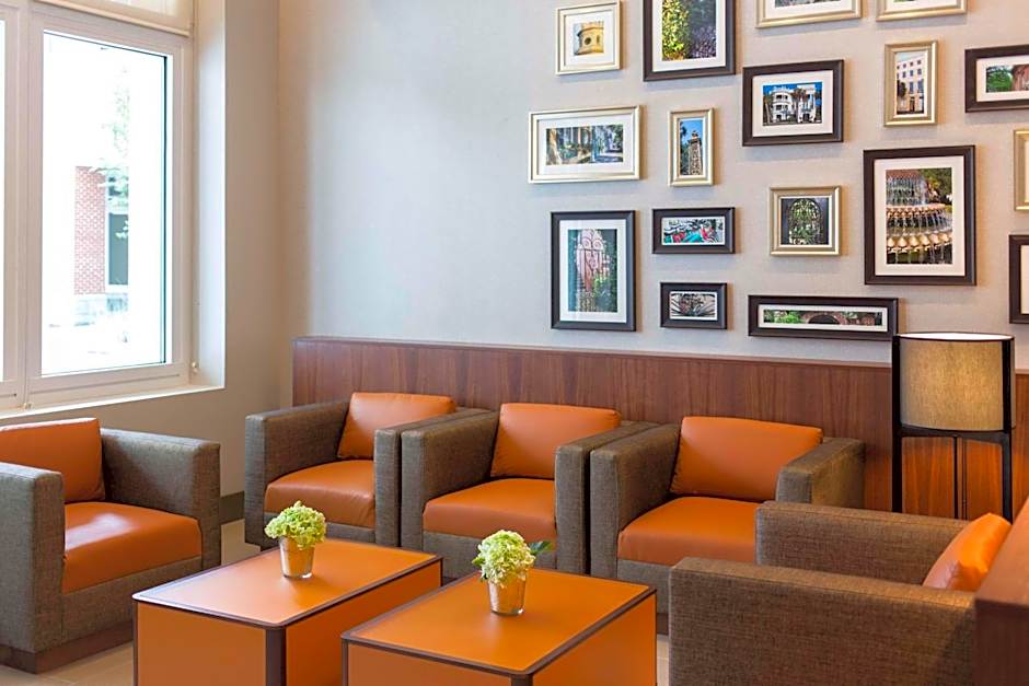 Hyatt House Charleston - Historic District
