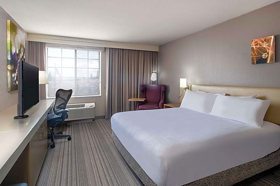Hilton Garden Inn Bakersfield