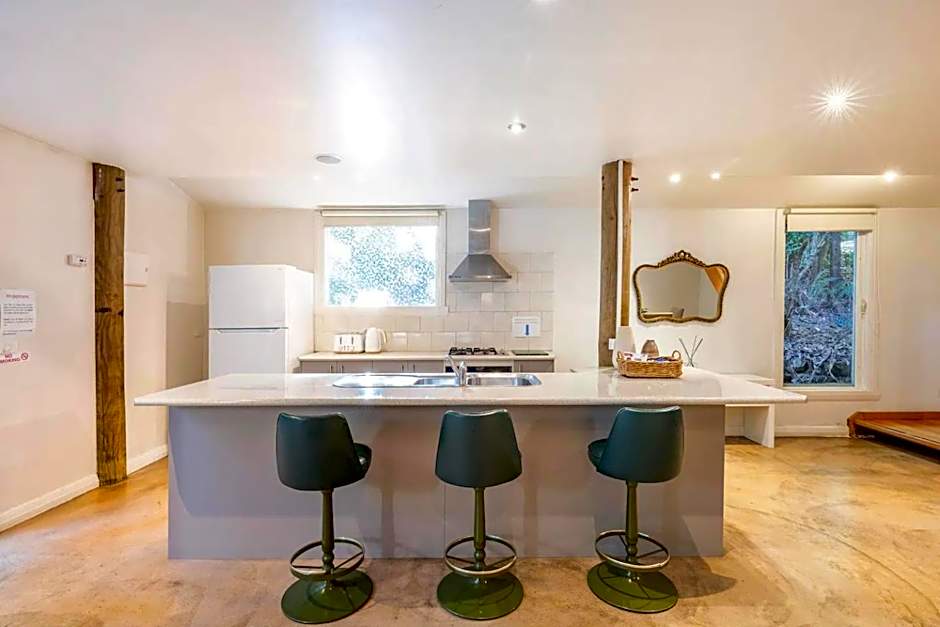 Arnica Views Summit Retreat