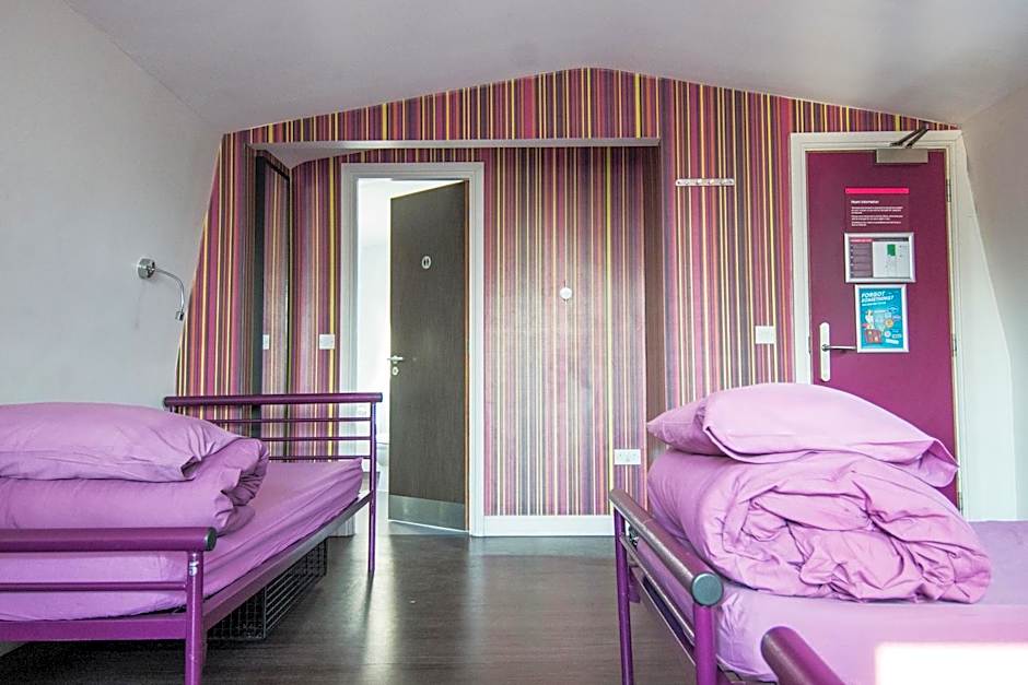 Safestay London Kensington Holland Park