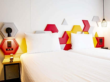 Standard Twin Room with Shower Room - Non Smoking