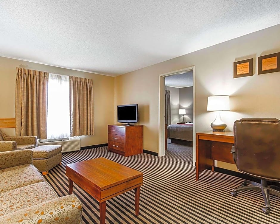 Comfort Inn Owatonna near Medical Center