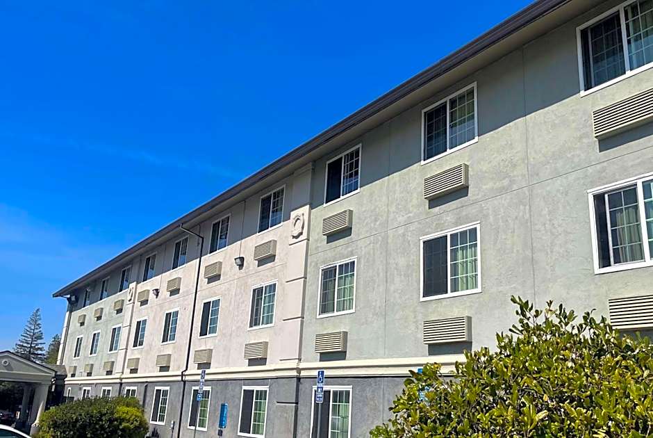 Super 8 by Wyndham Sacramento/Florin Rd