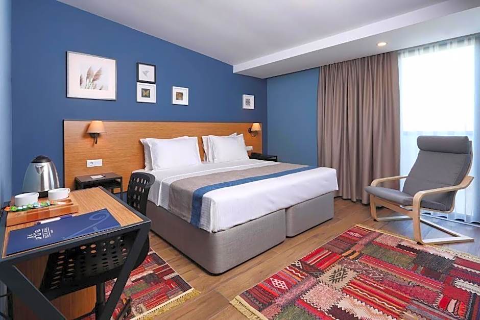 N'ALA OTEL