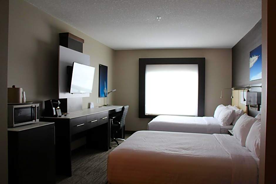 Holiday Inn Express & Suites Cold Lake By IHG