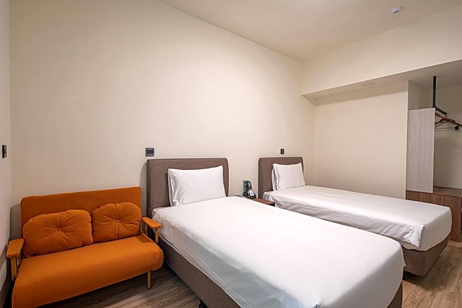 Photo 1 of 9 of Deluxe 2 Beds
